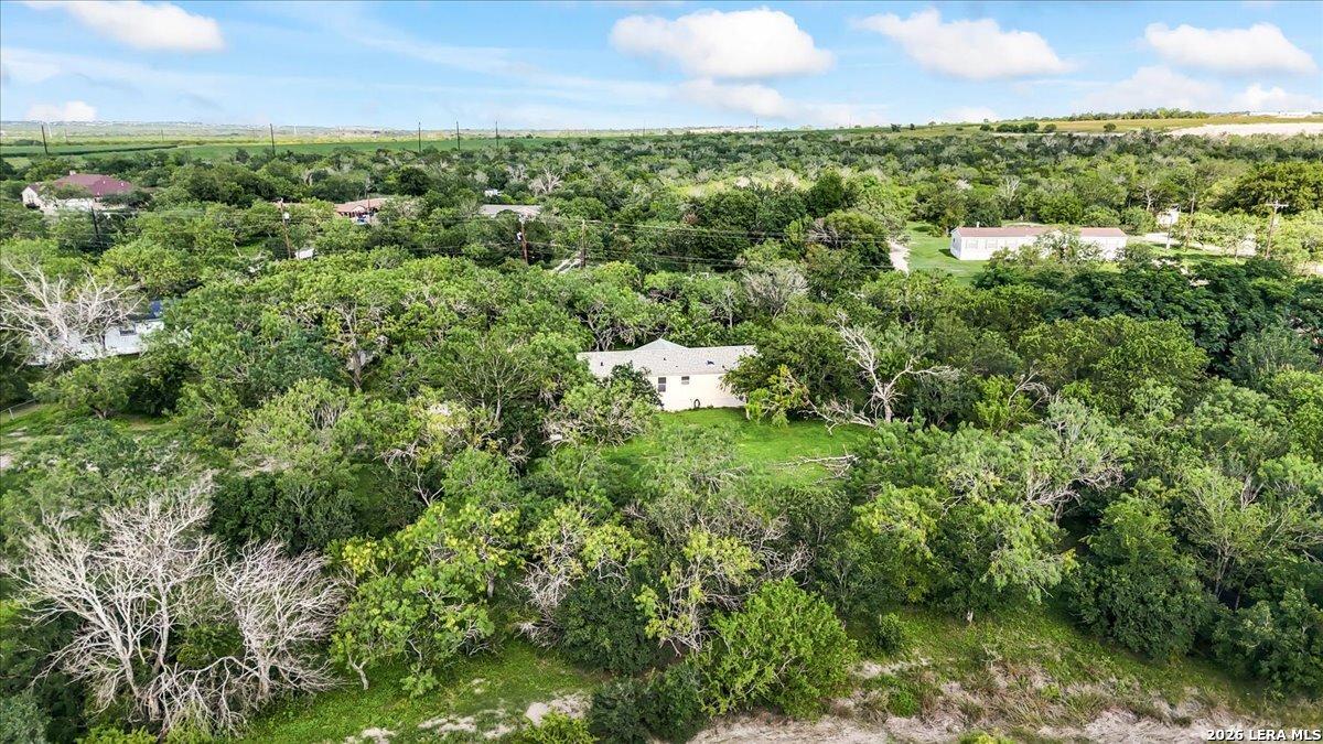 main property photo 36