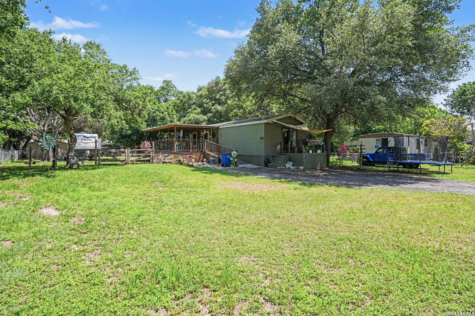 main property photo 27