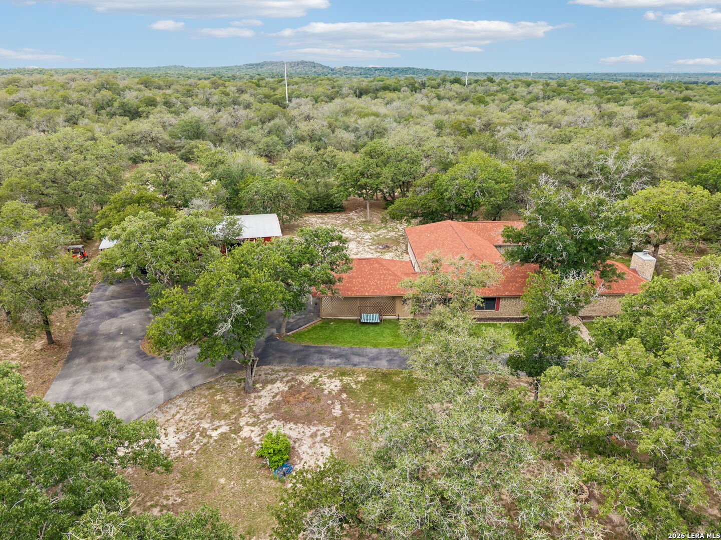 main property photo 11