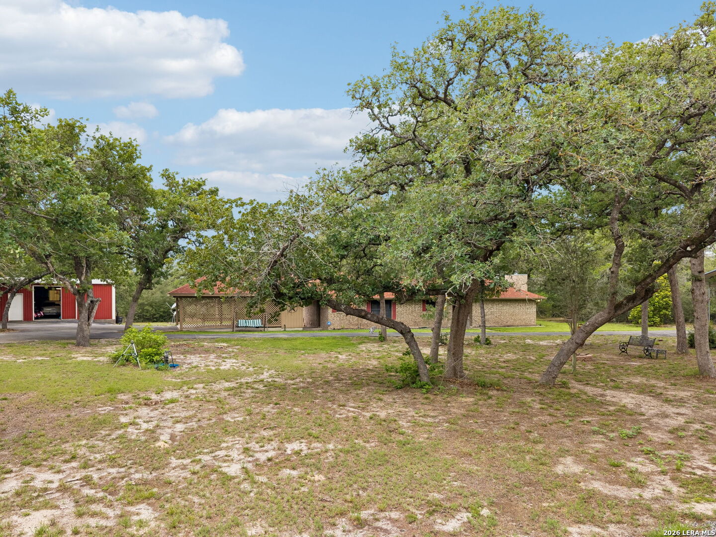 main property photo 14