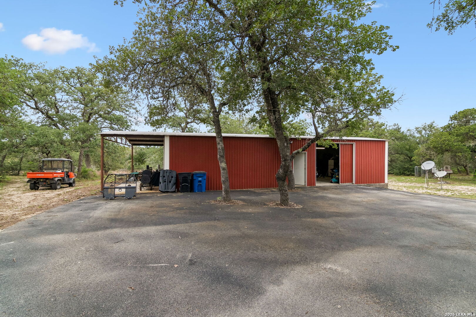main property photo 22