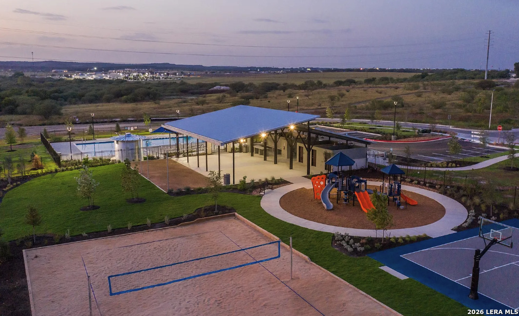 main property photo 25