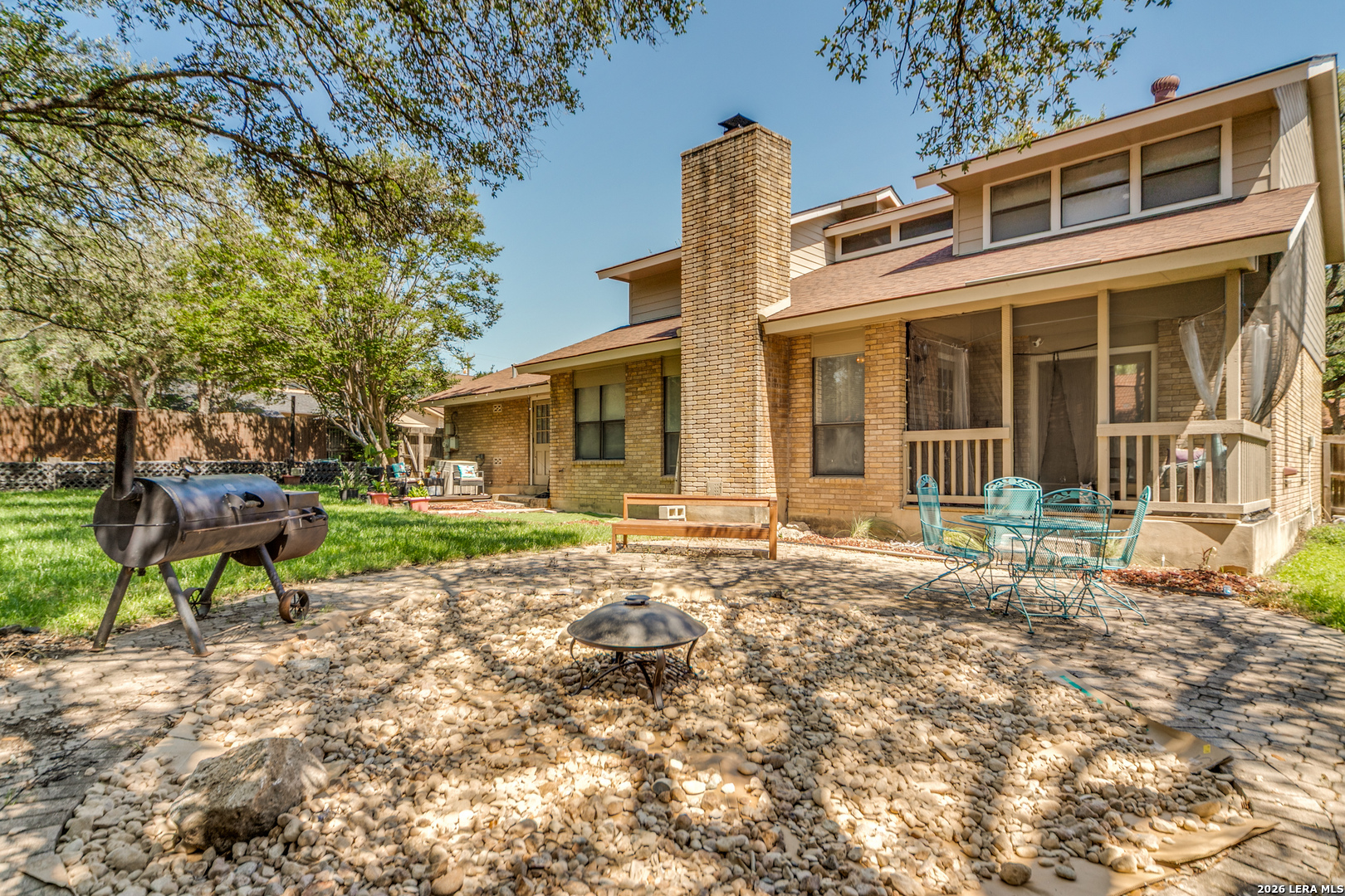 main property photo 30