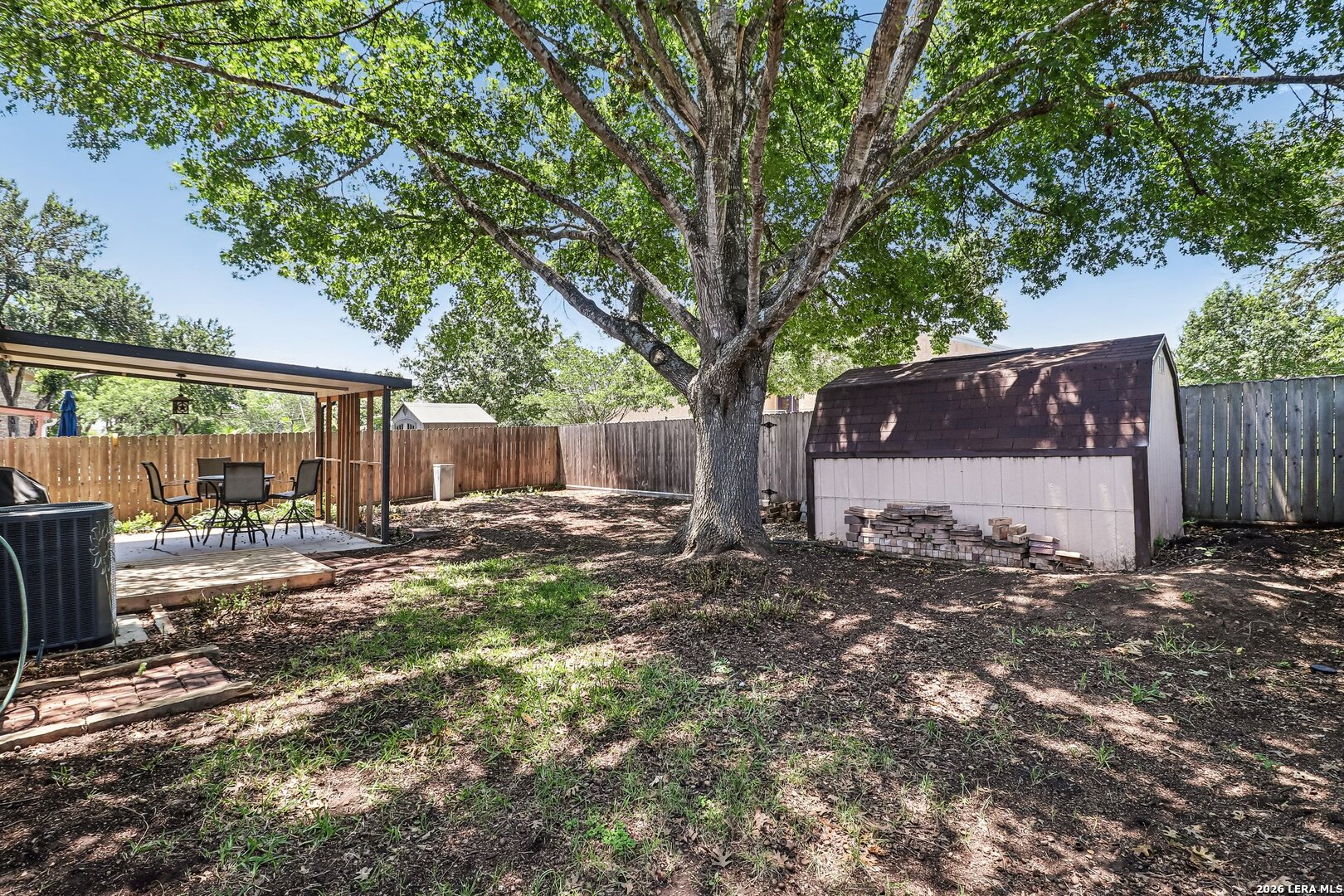 main property photo 23