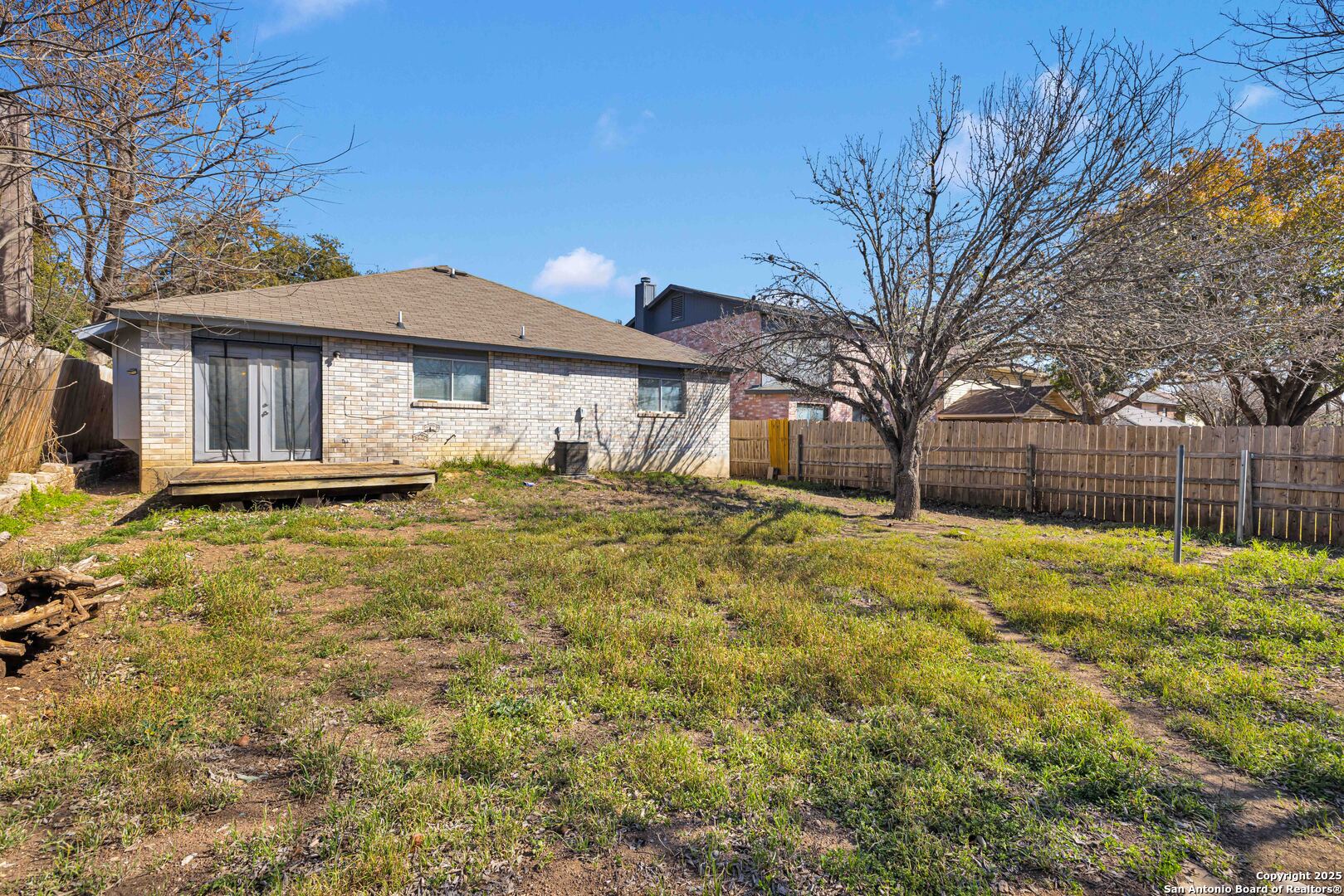 main property photo 18