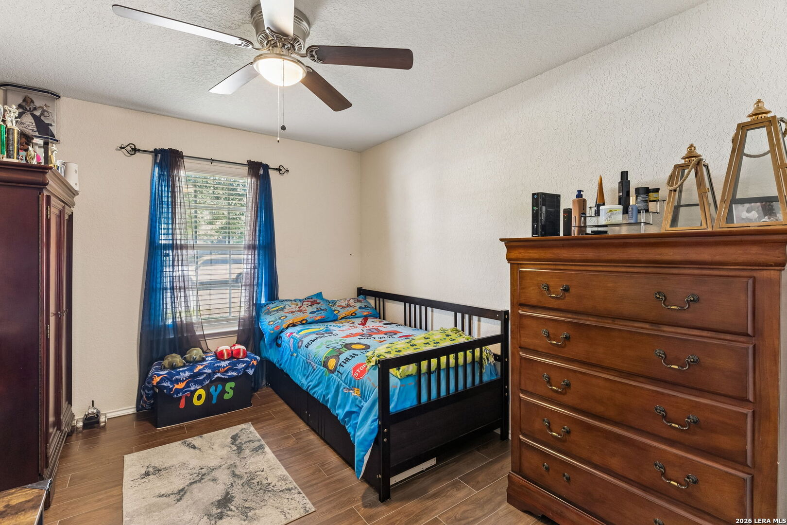 main property photo 20