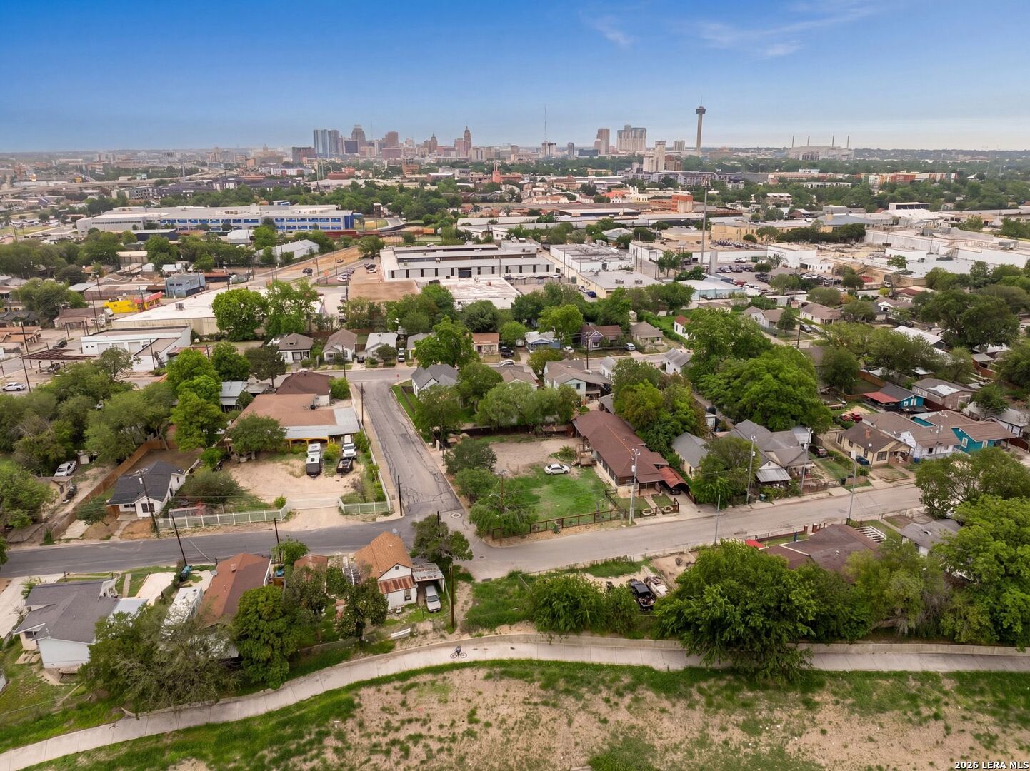 main property photo 3