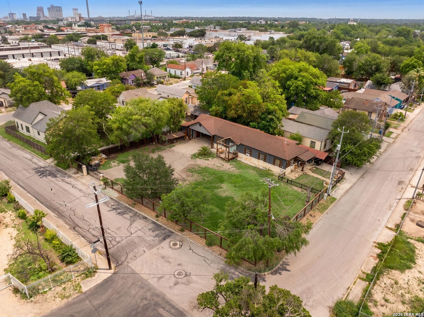 main property photo 7