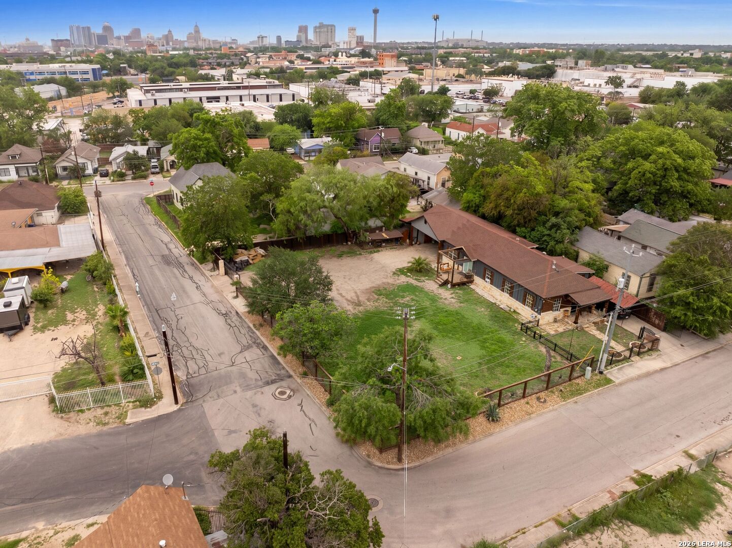 main property photo 8