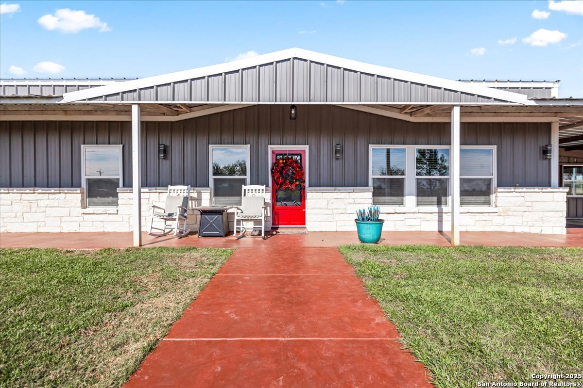 main property photo 12