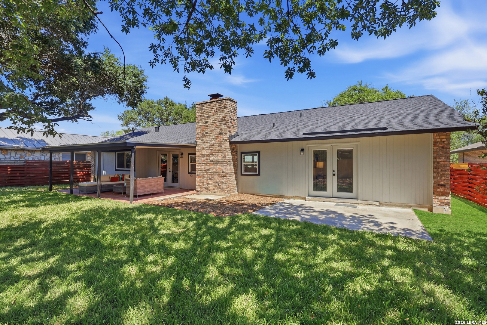 main property photo 23