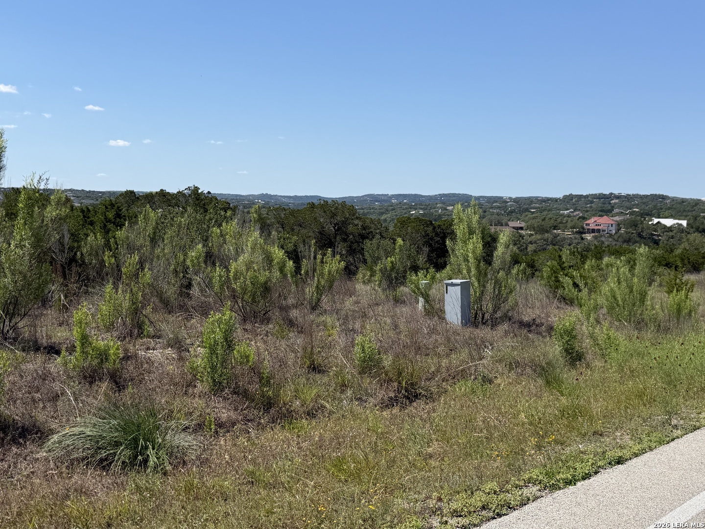 main property photo 10