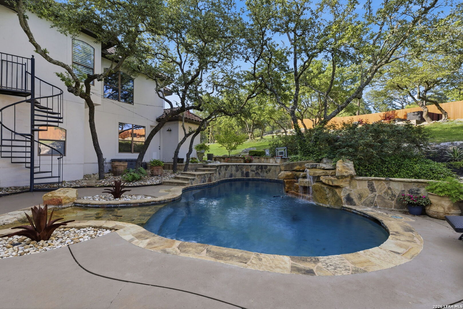 main property photo 51