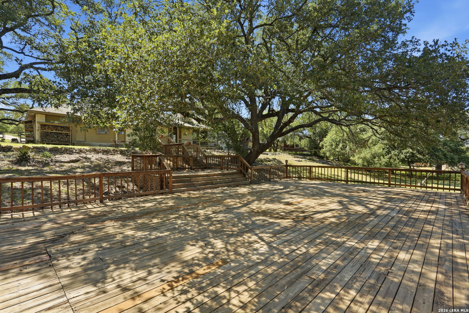 main property photo 37