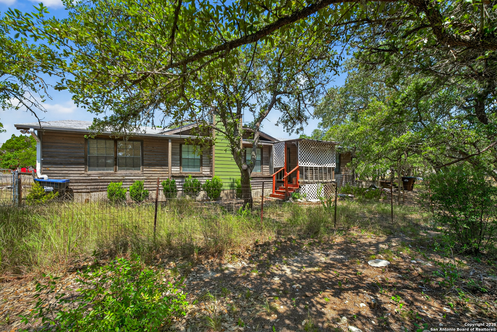 main property photo 2