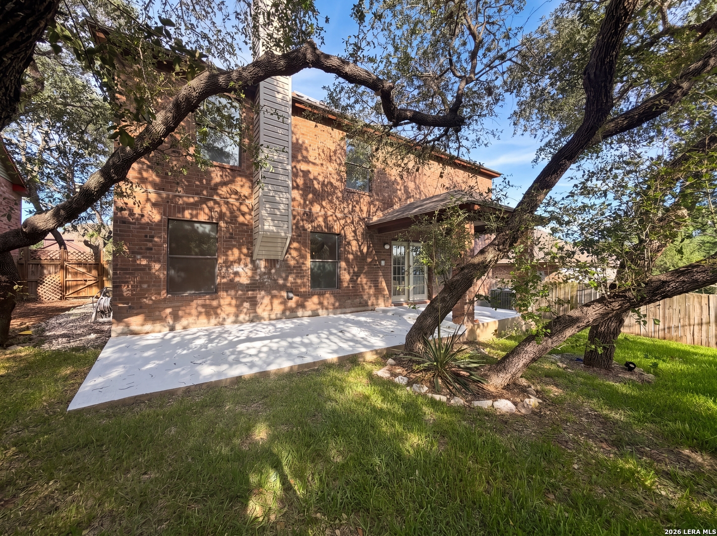 main property photo 4
