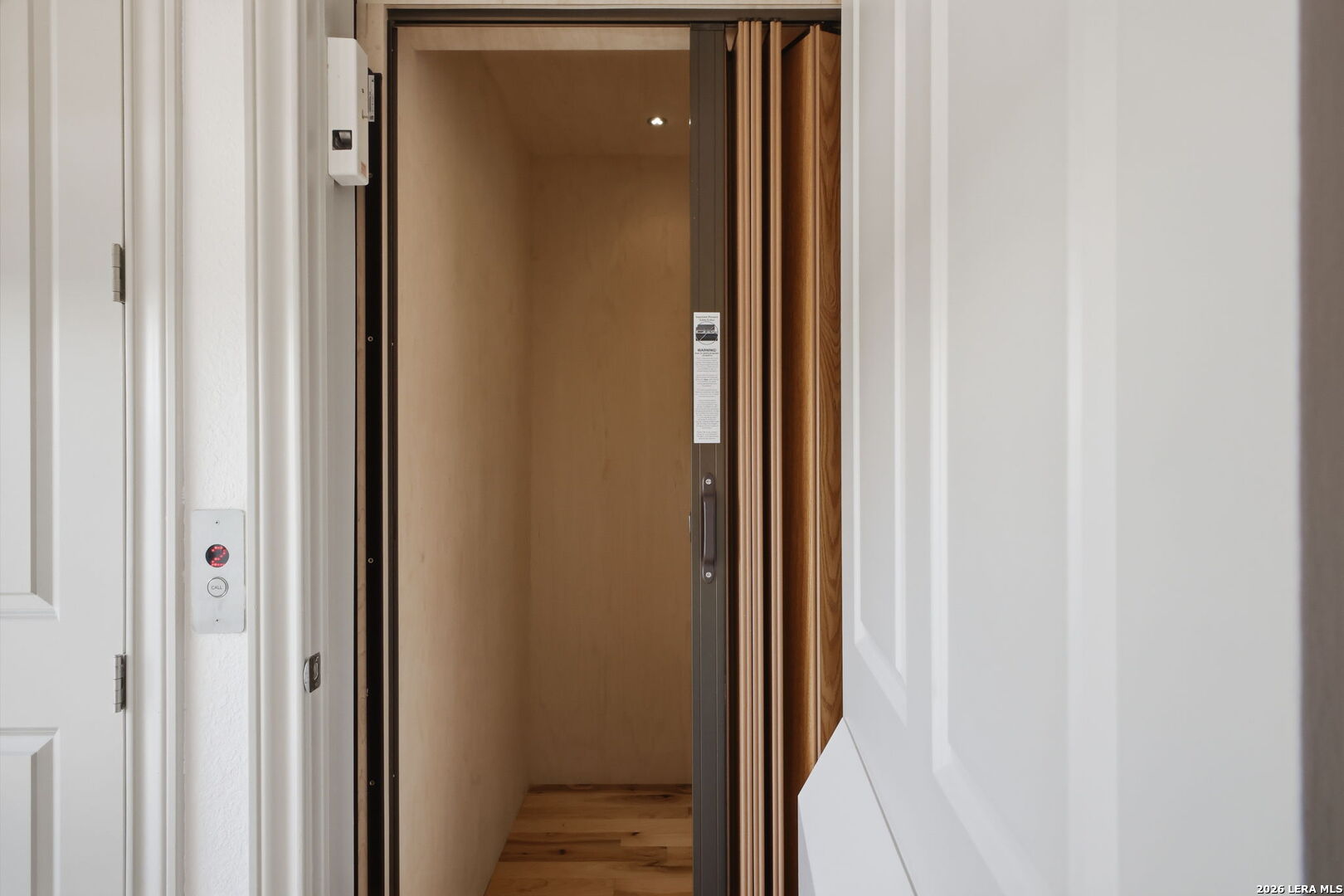 main property photo 31