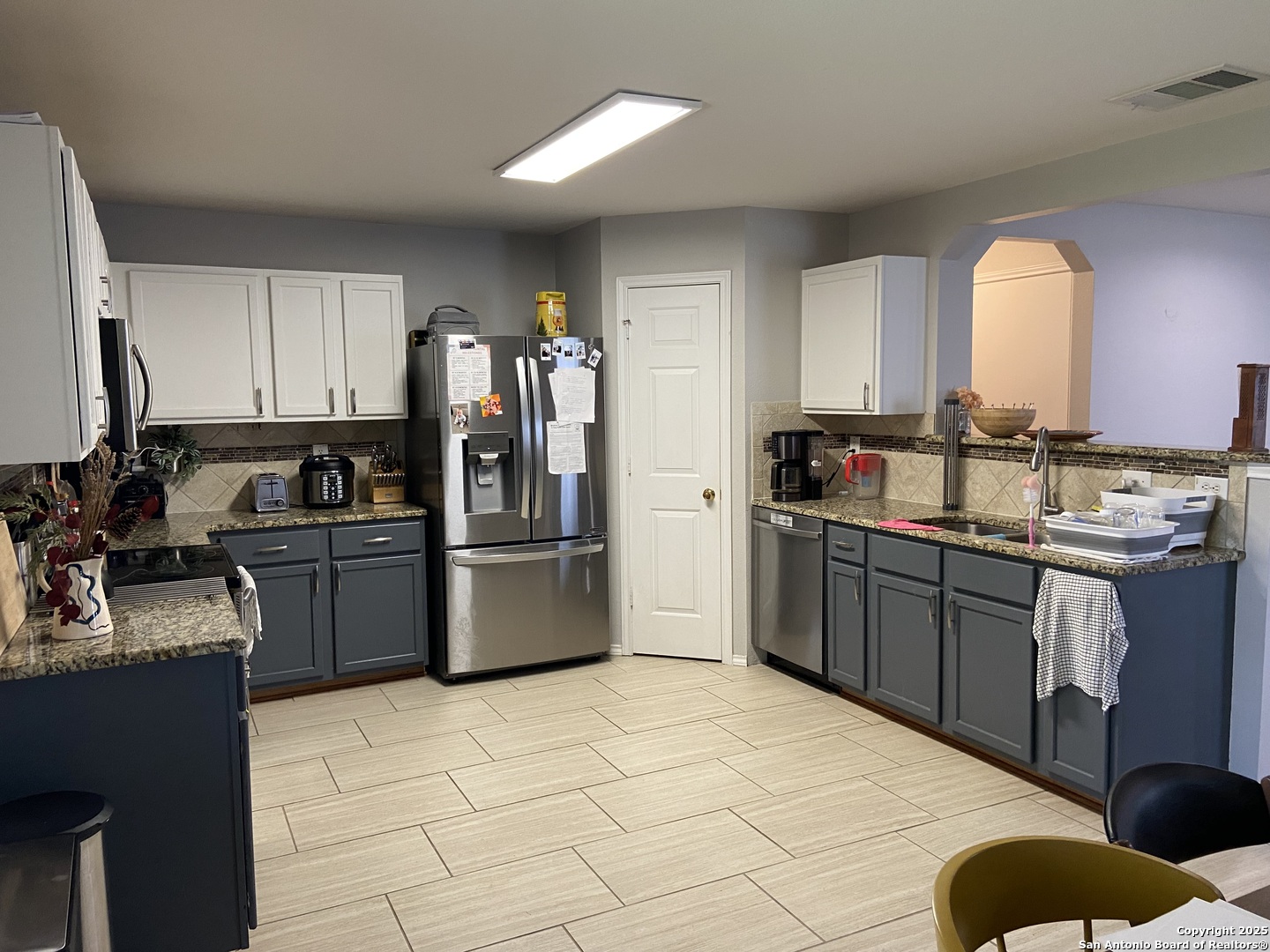 main property photo 13