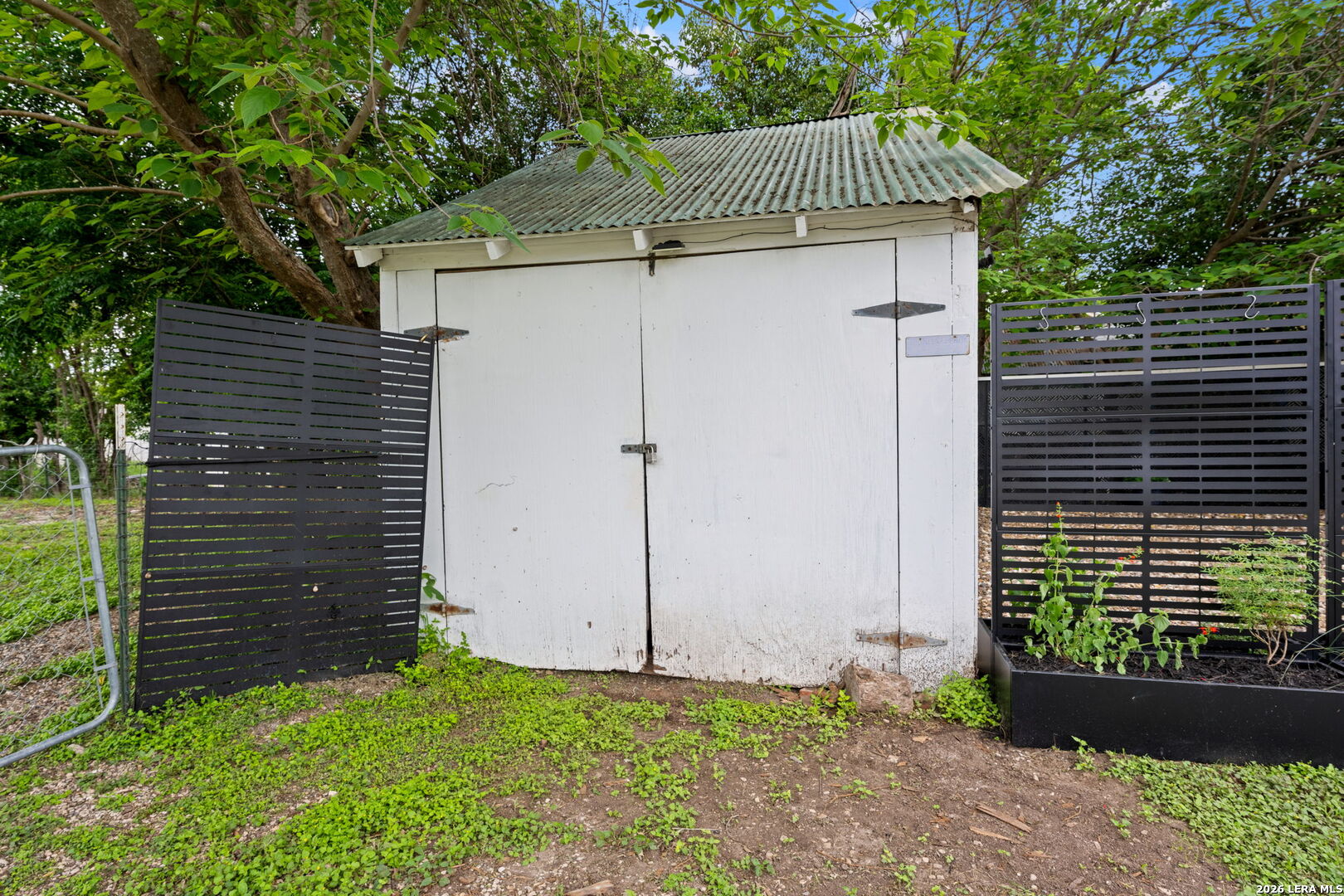 main property photo 15