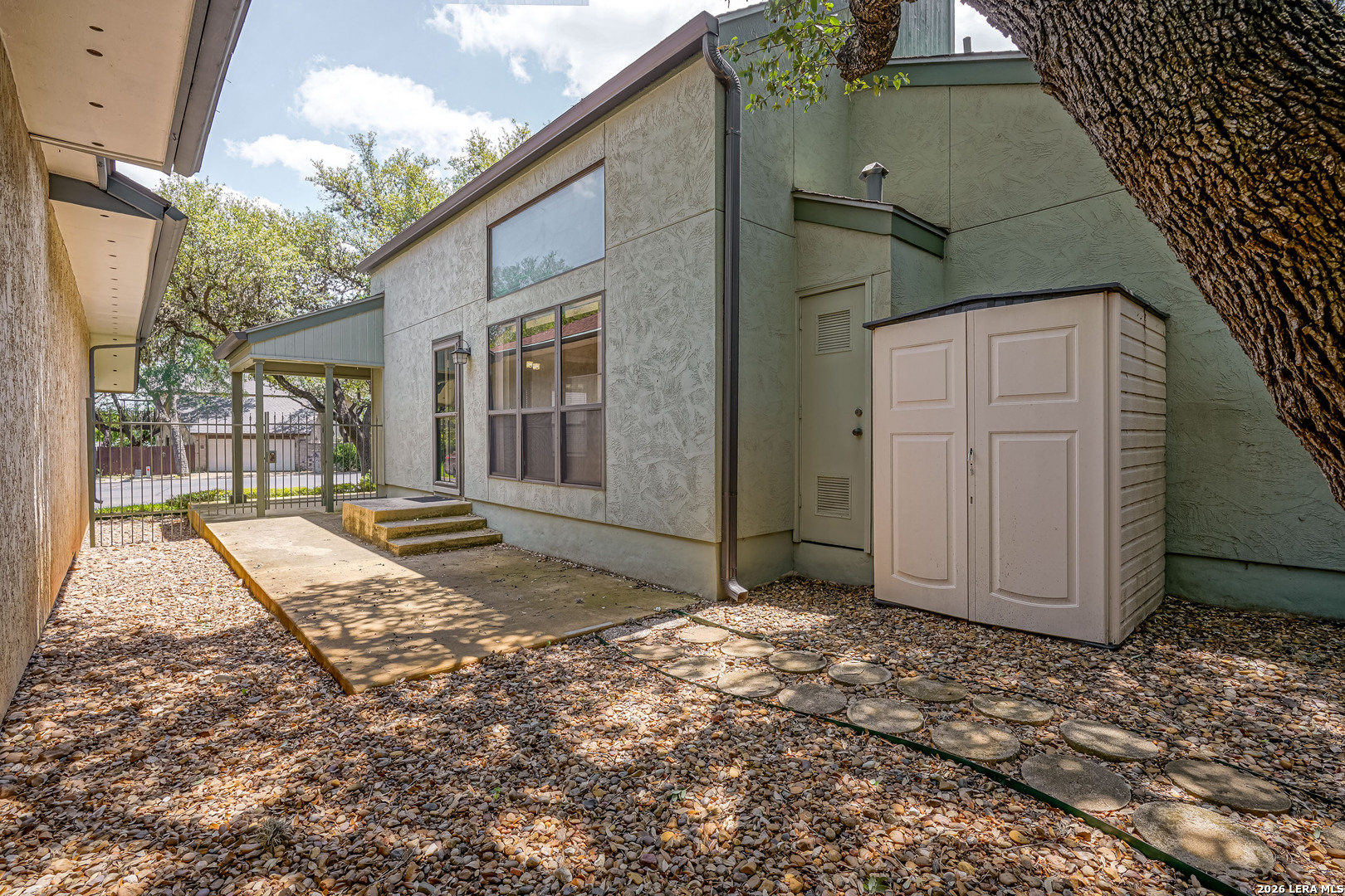 main property photo 43
