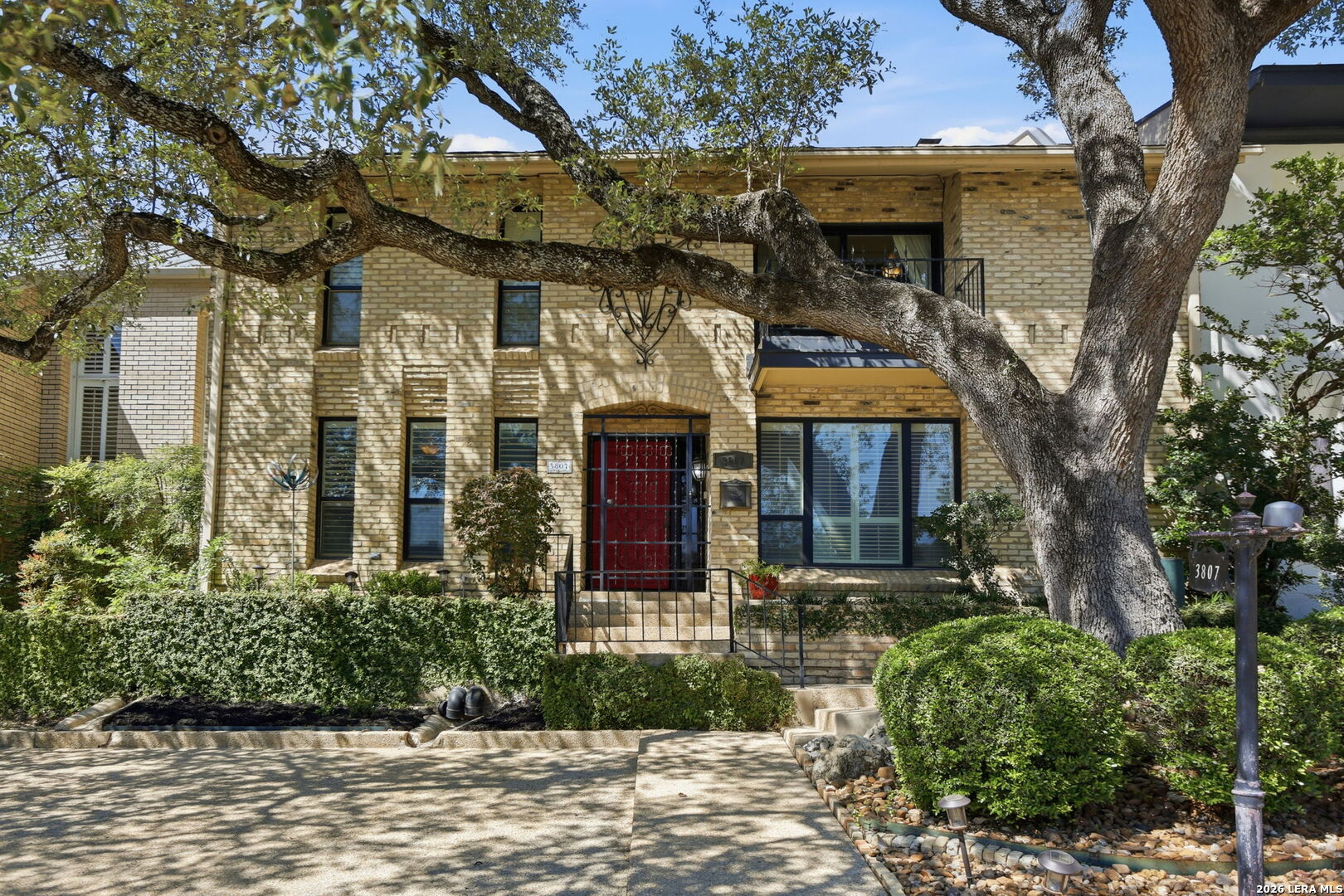 main property photo 29
