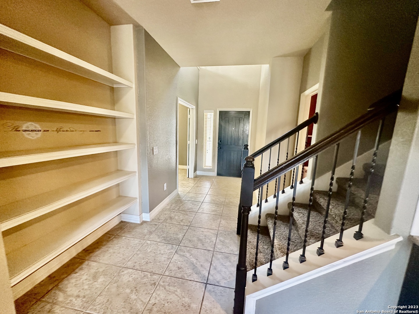 main property photo 18