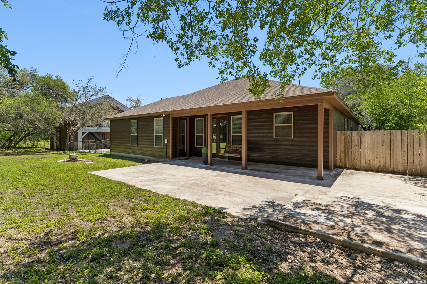 main property photo 26
