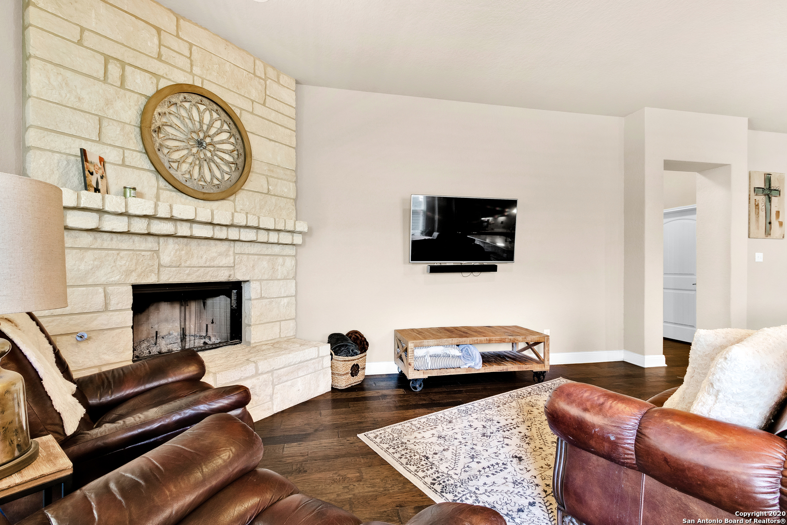 main property photo 20