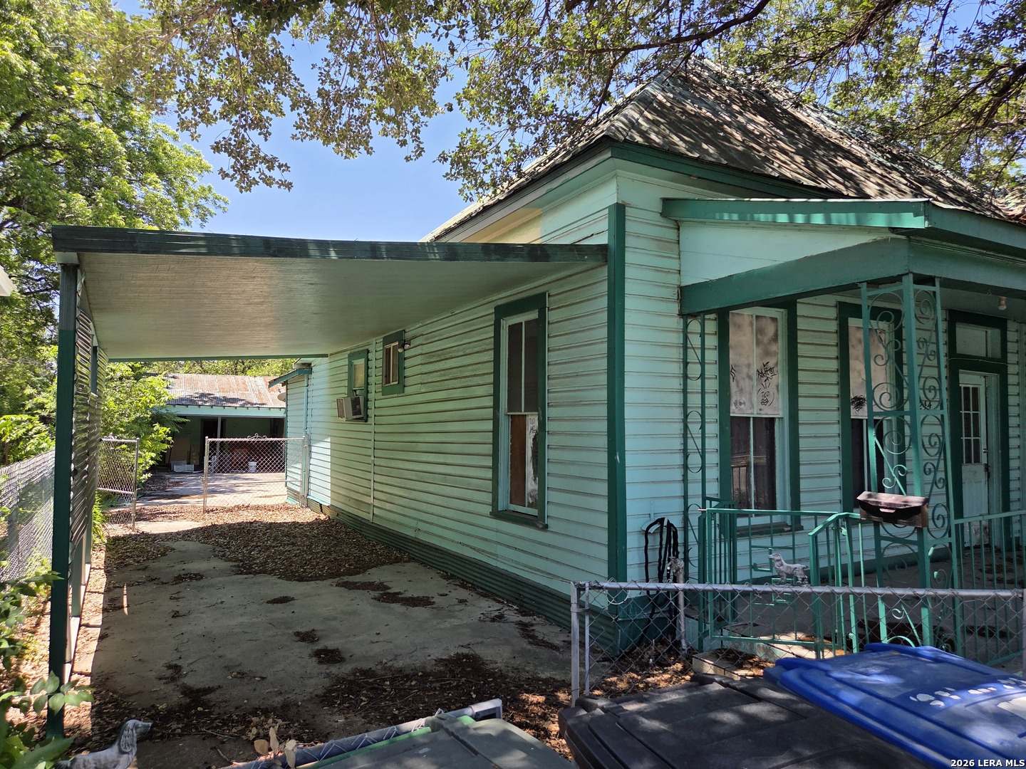 main property photo 1