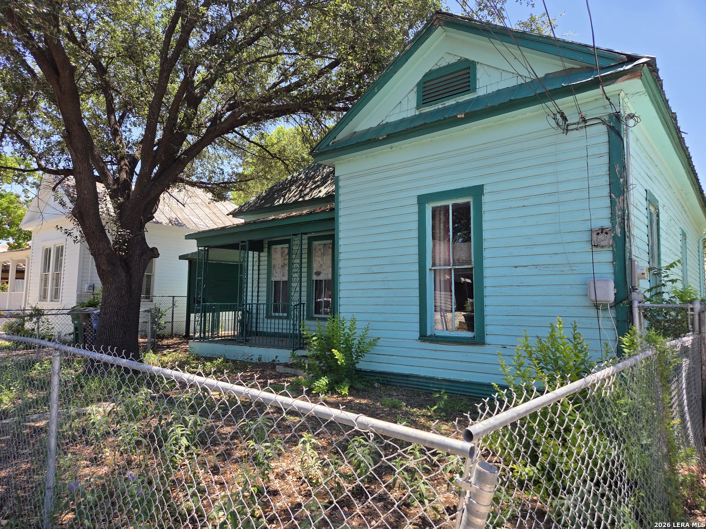 main property photo 2