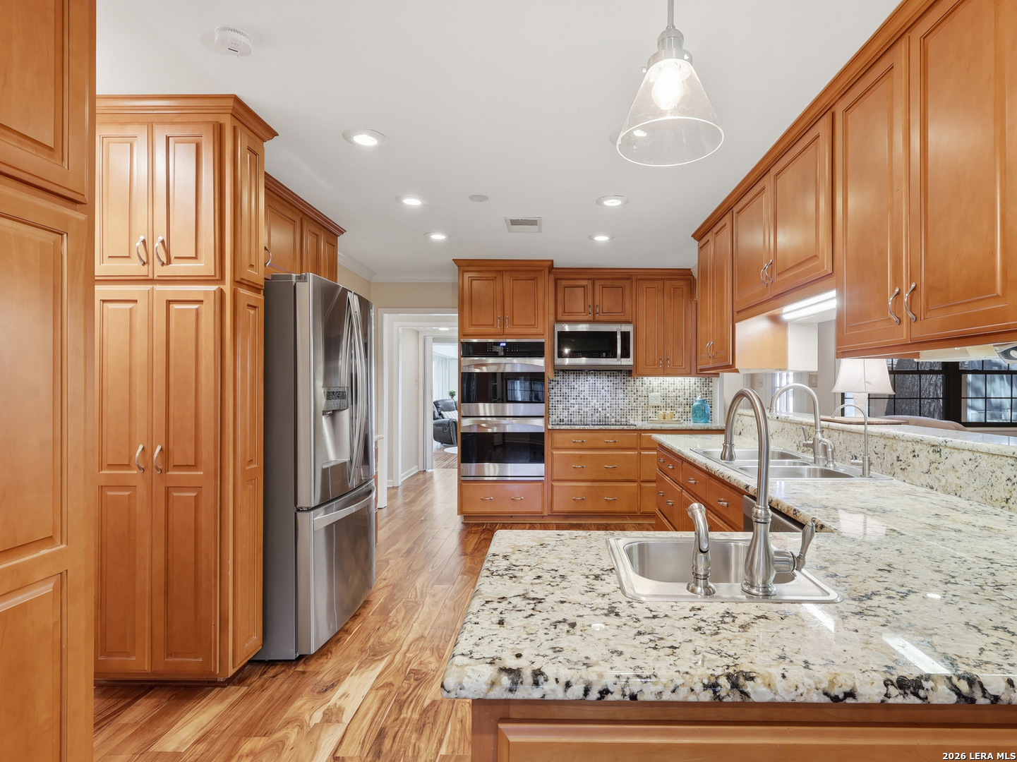 main property photo 5