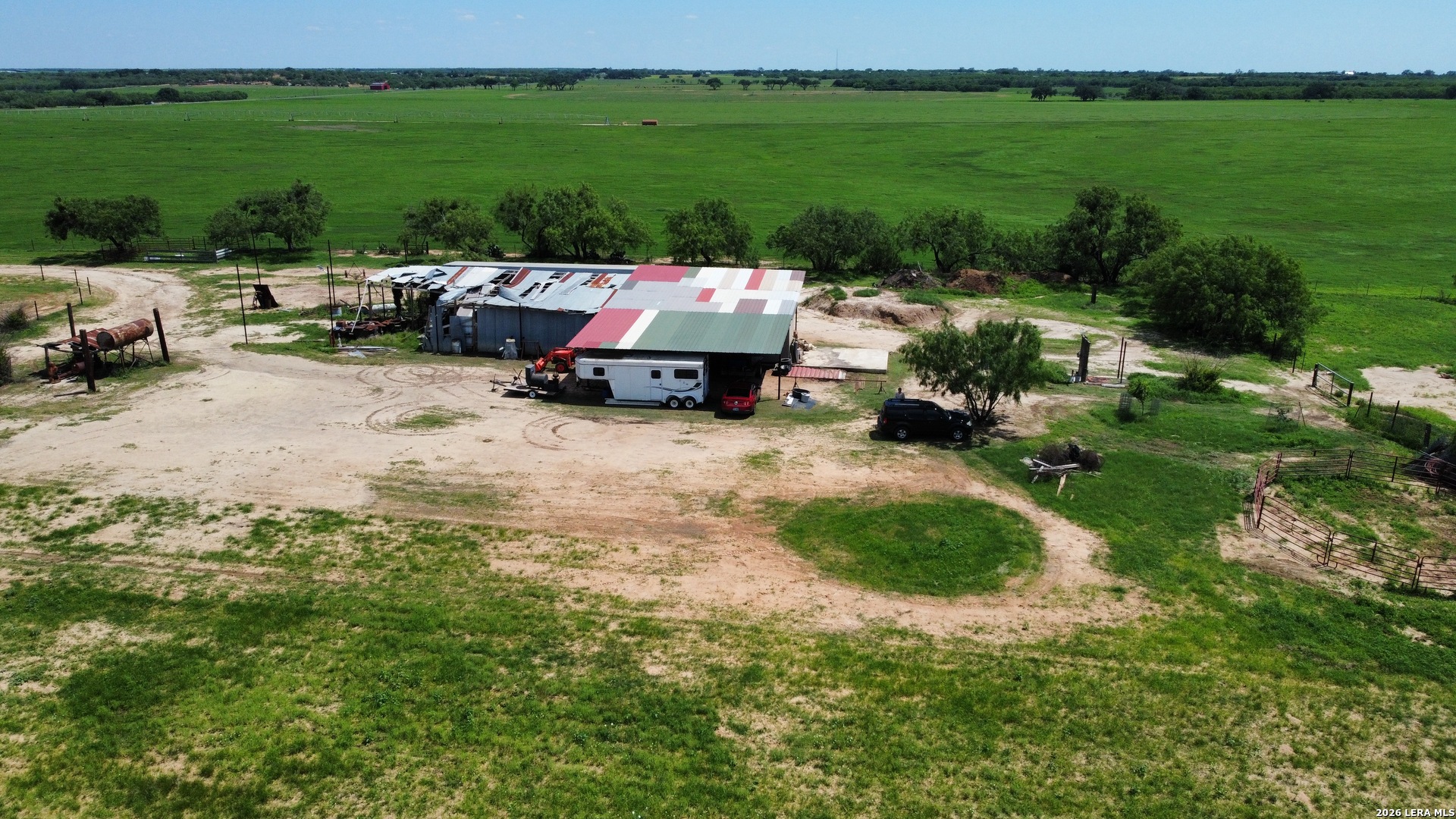 main property photo 10