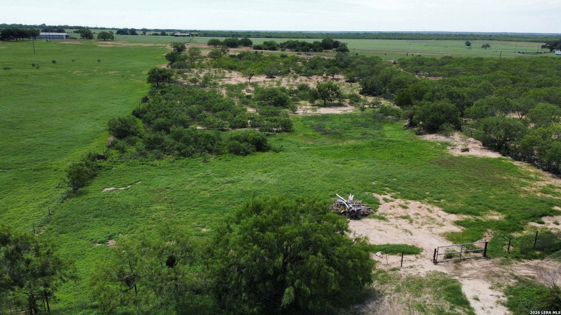 main property photo 16