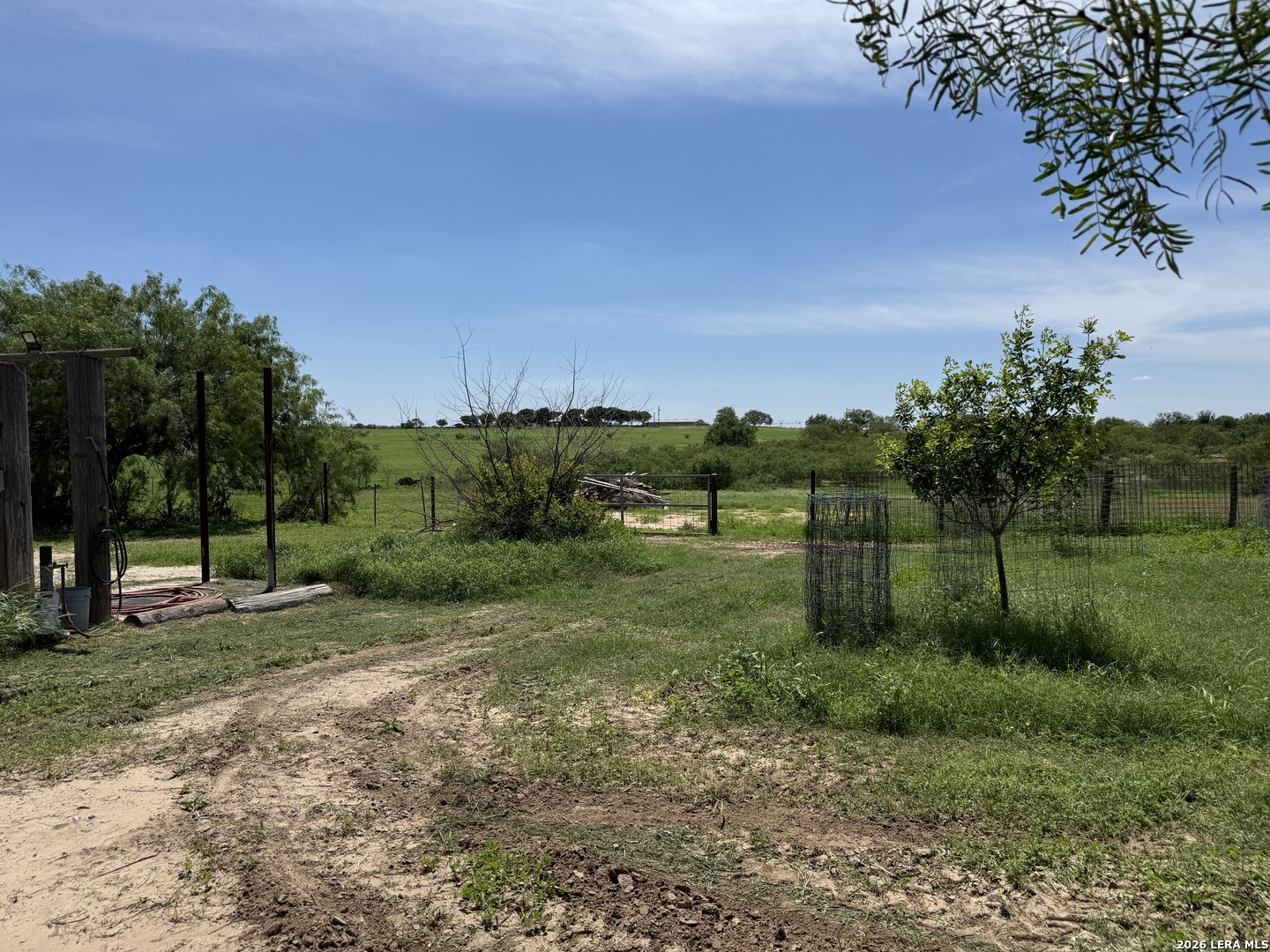 main property photo 18