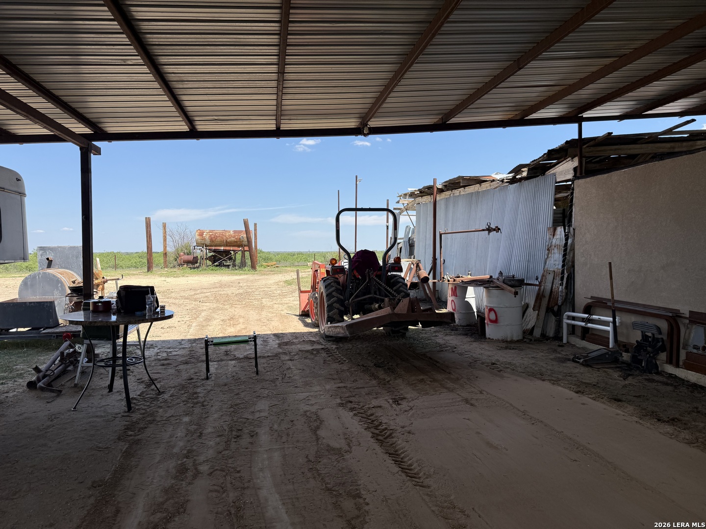 main property photo 19
