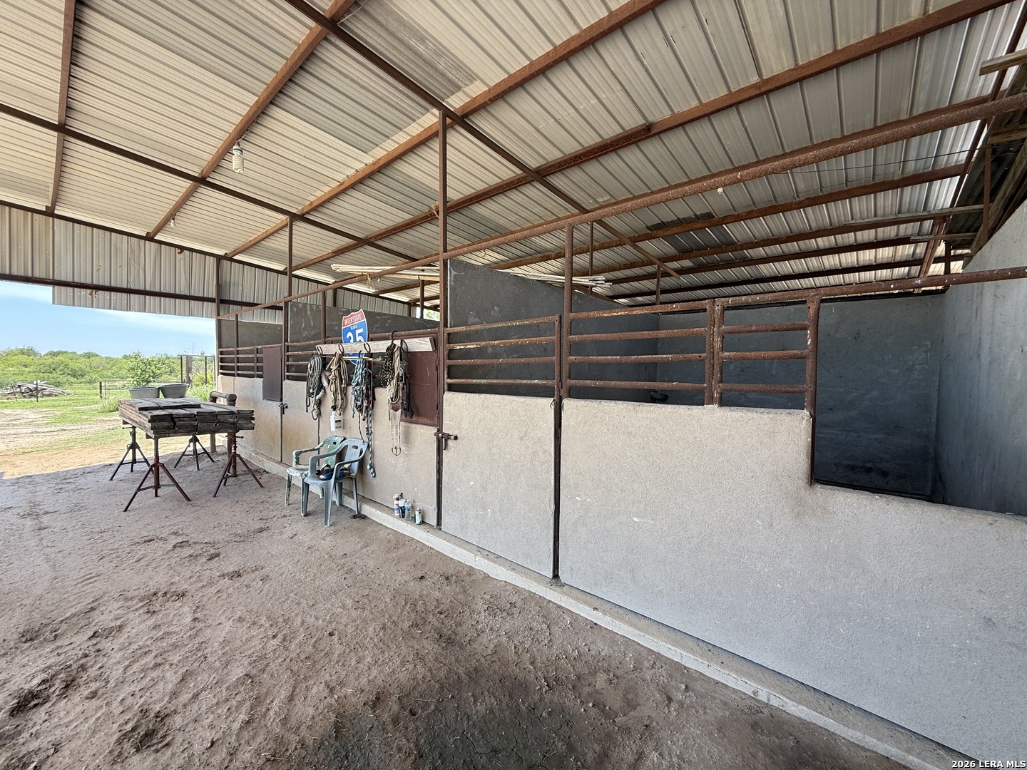 main property photo 20