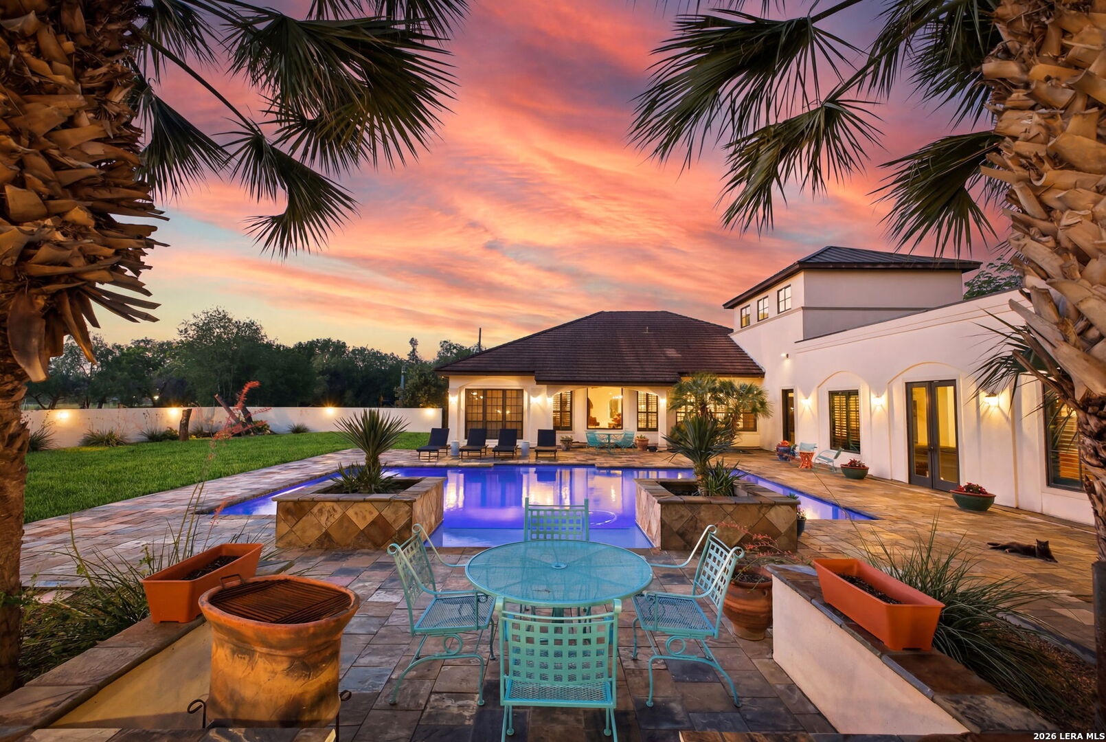 main property photo 9