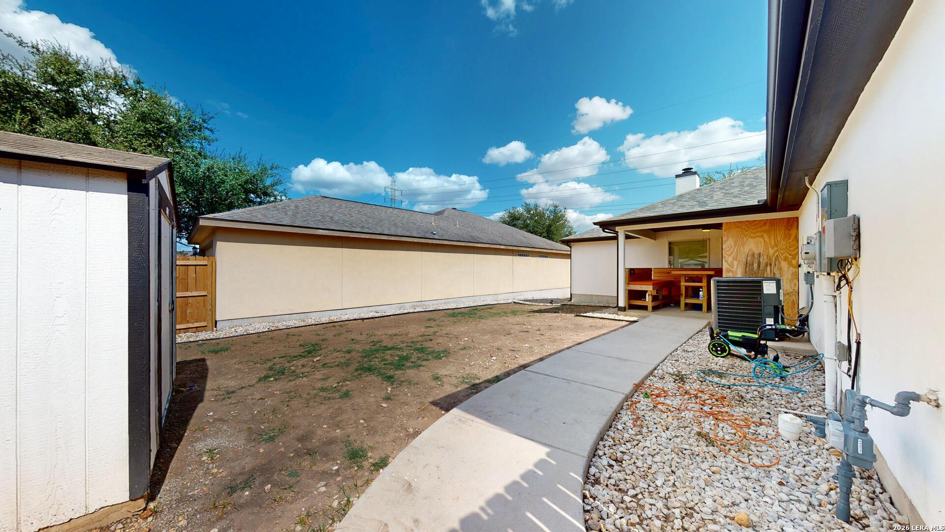 main property photo 51