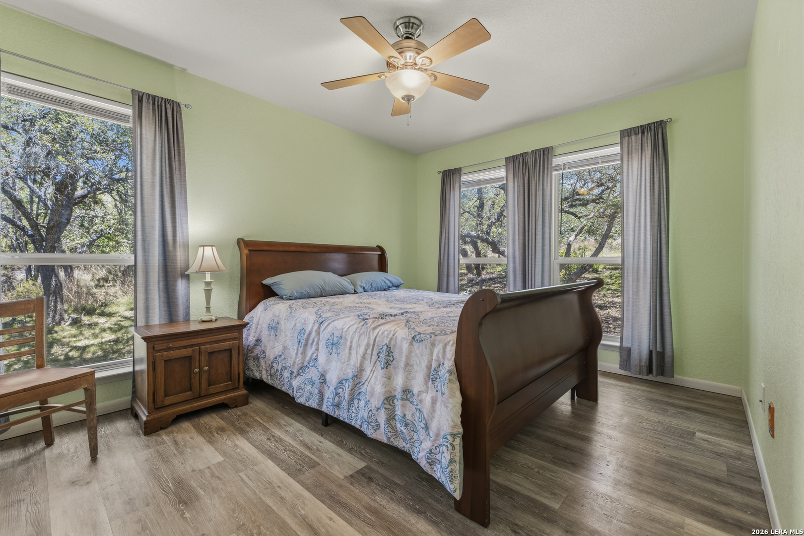 main property photo 19