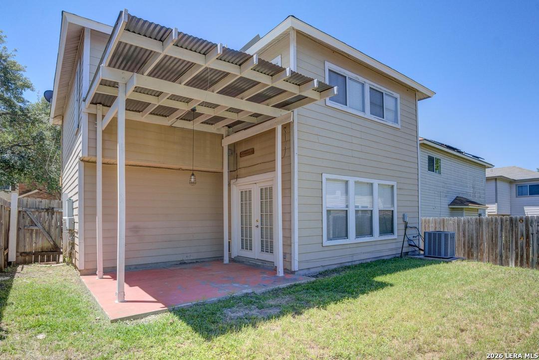main property photo 28