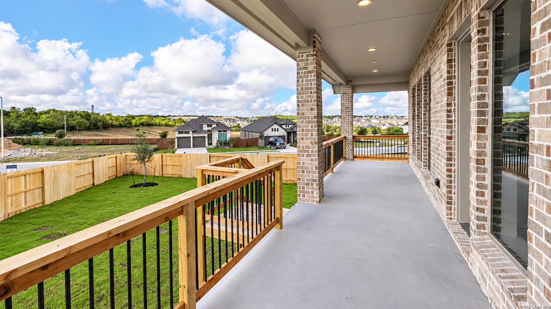 main property photo 20