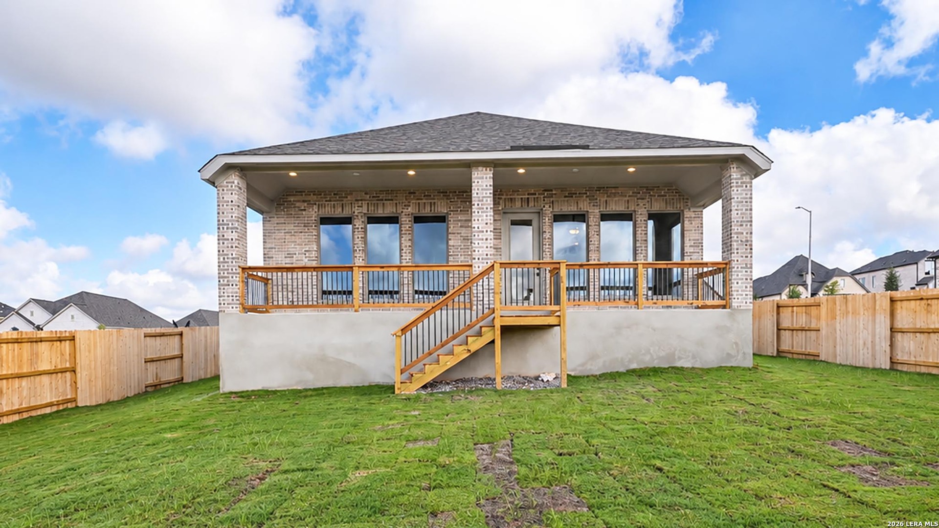 main property photo 22