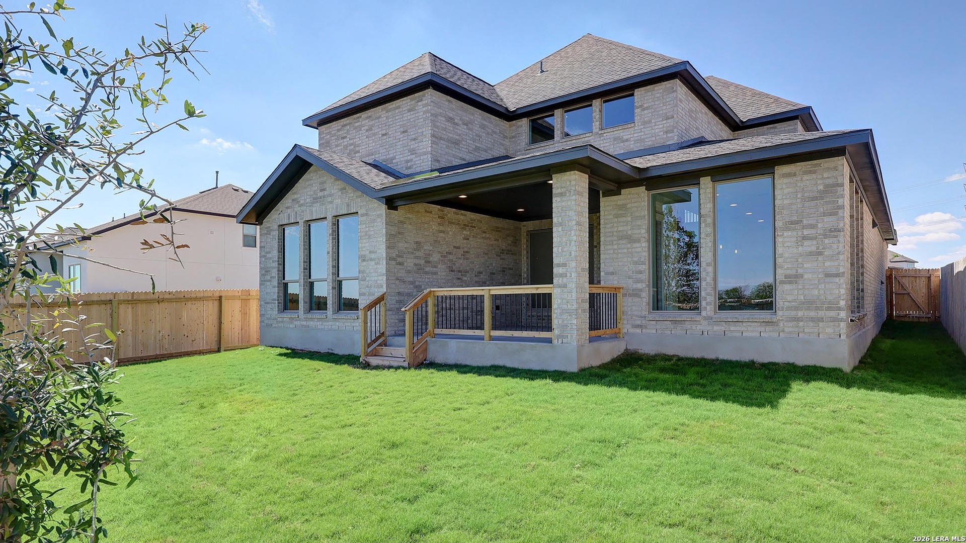 main property photo 26
