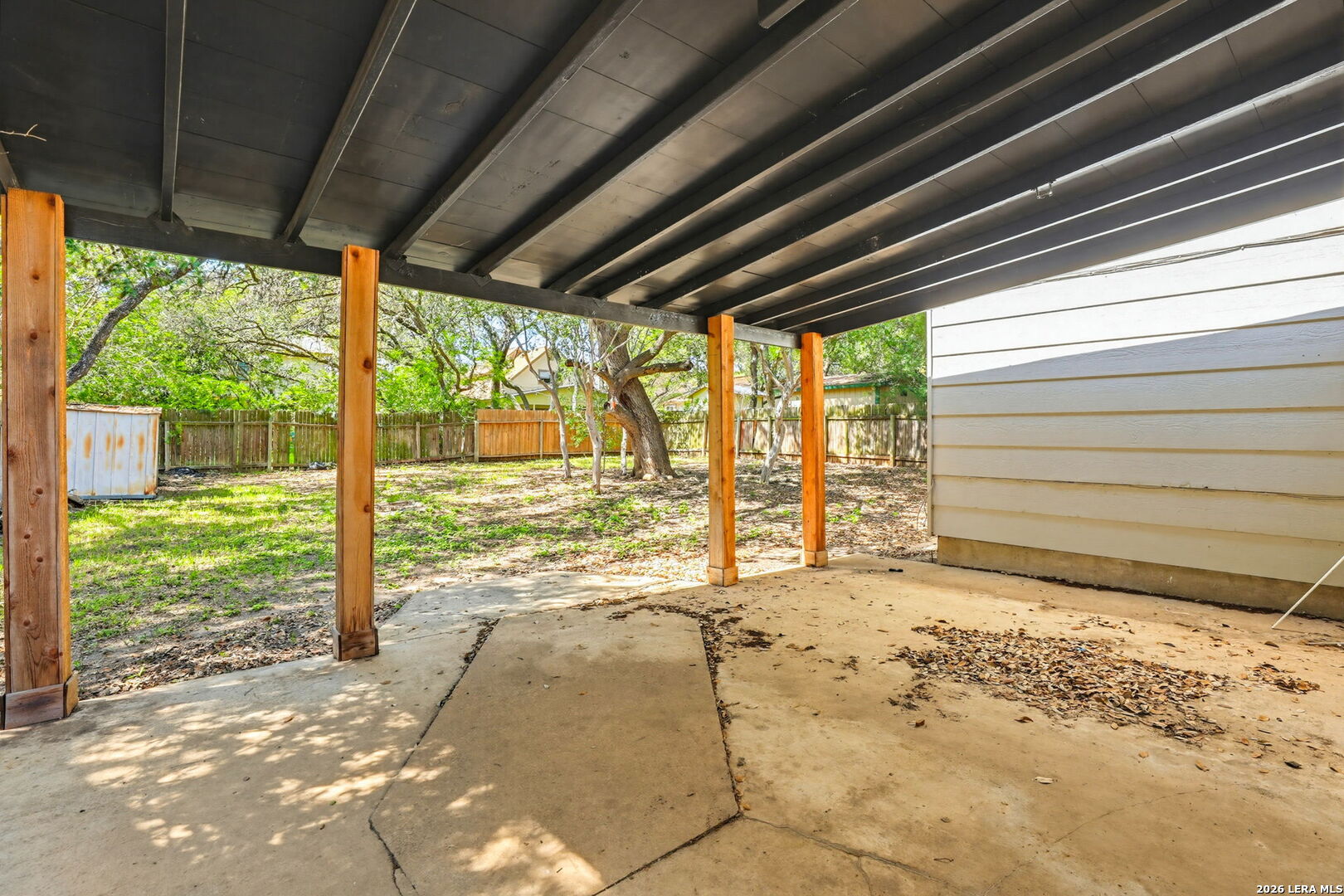 main property photo 21