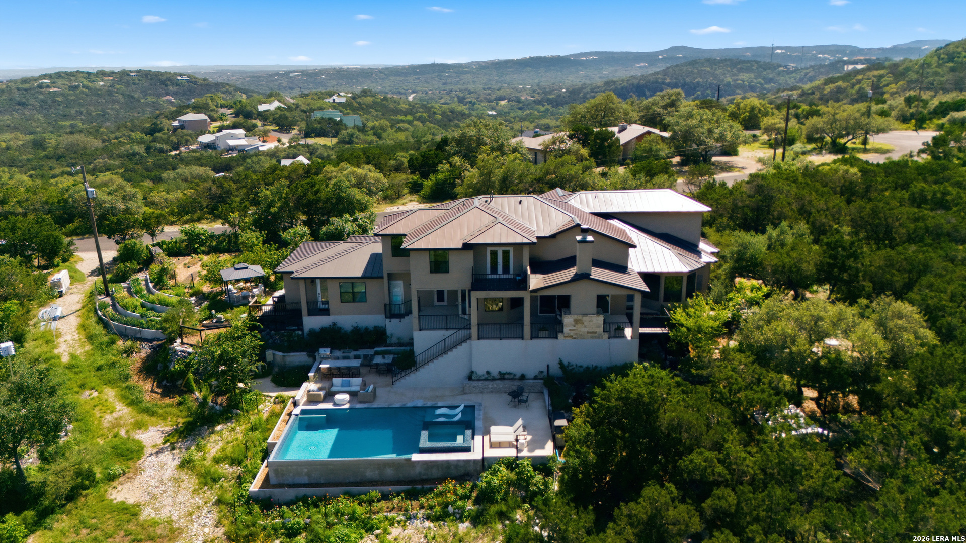 main property photo 48