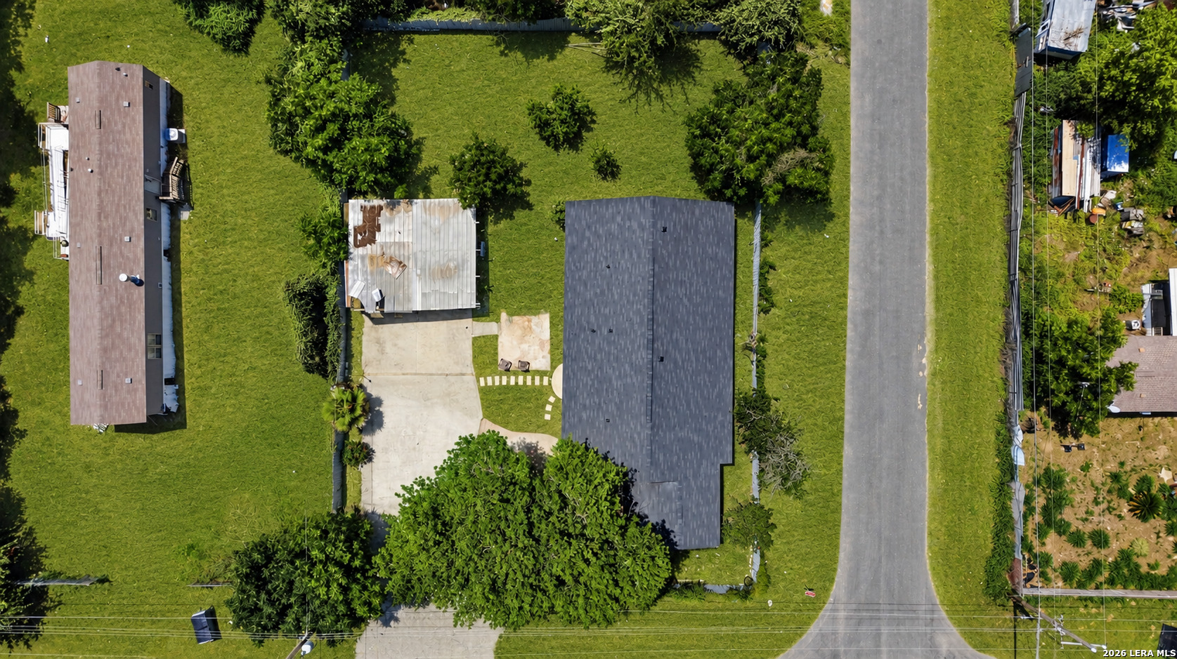 main property photo 26