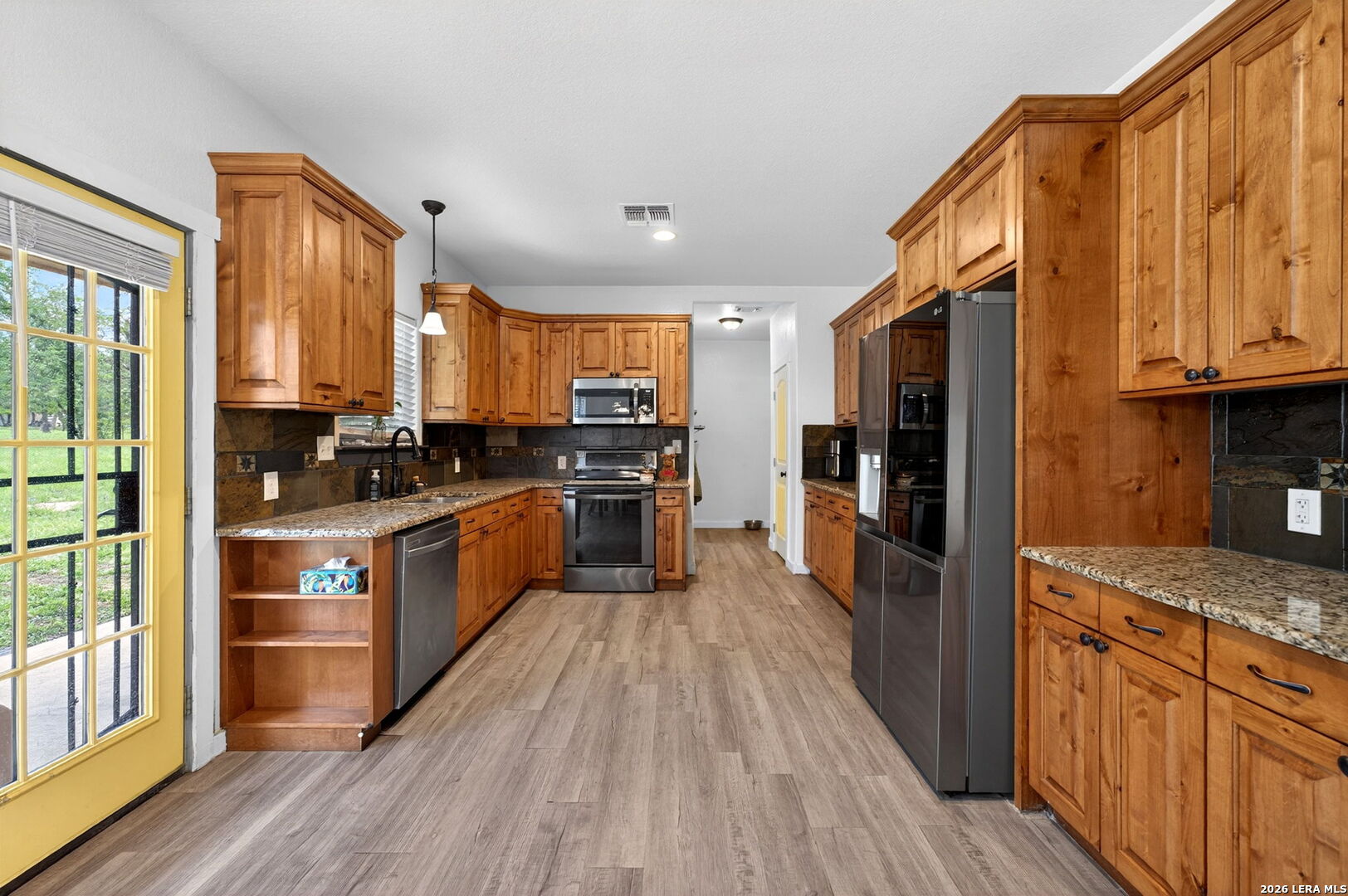 main property photo 12