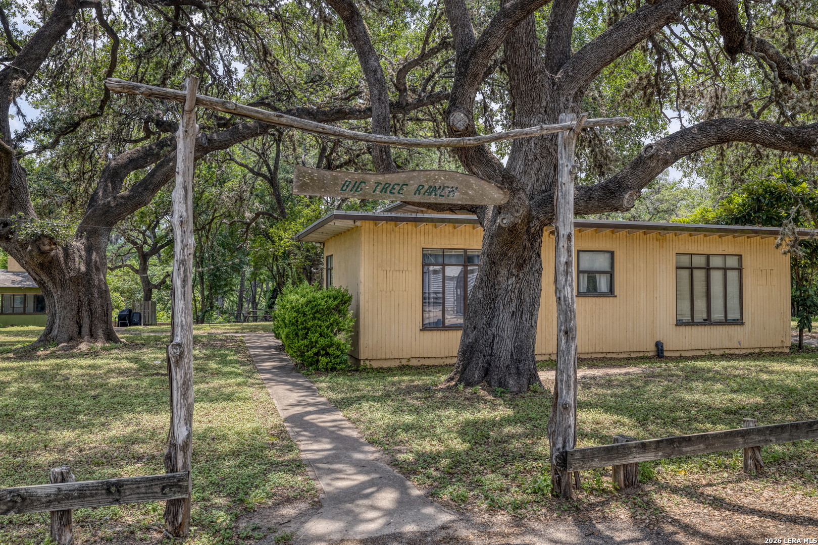 main property photo 80