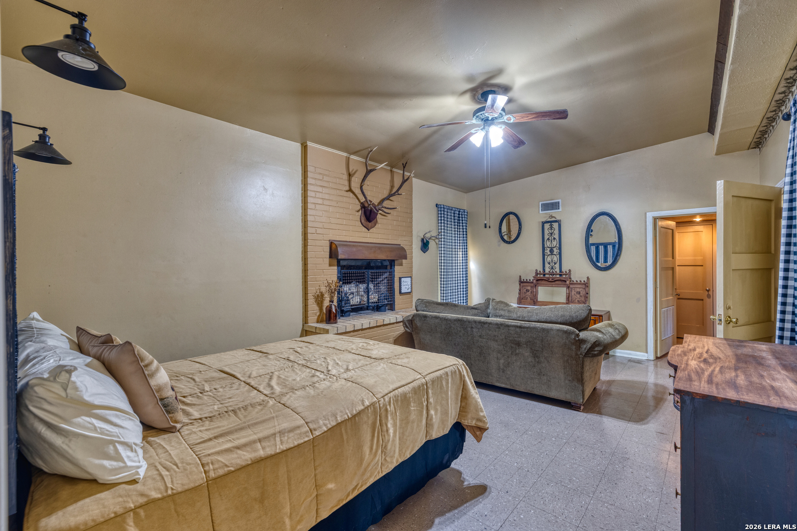 main property photo 92