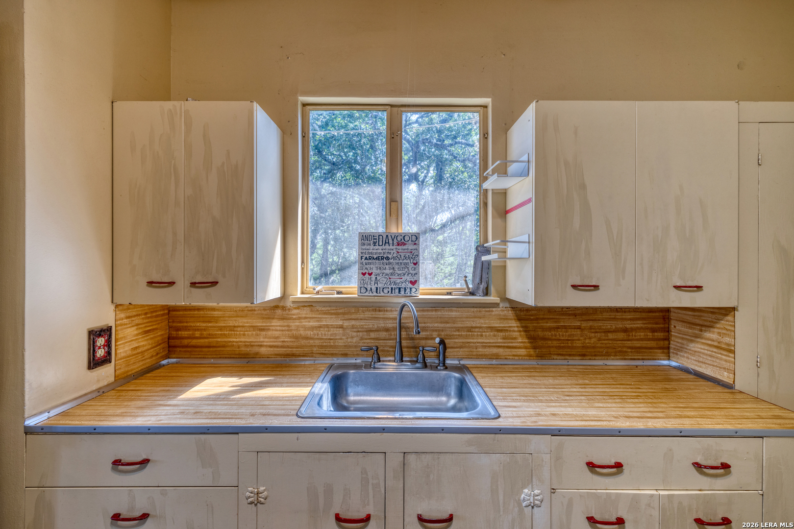 main property photo 93